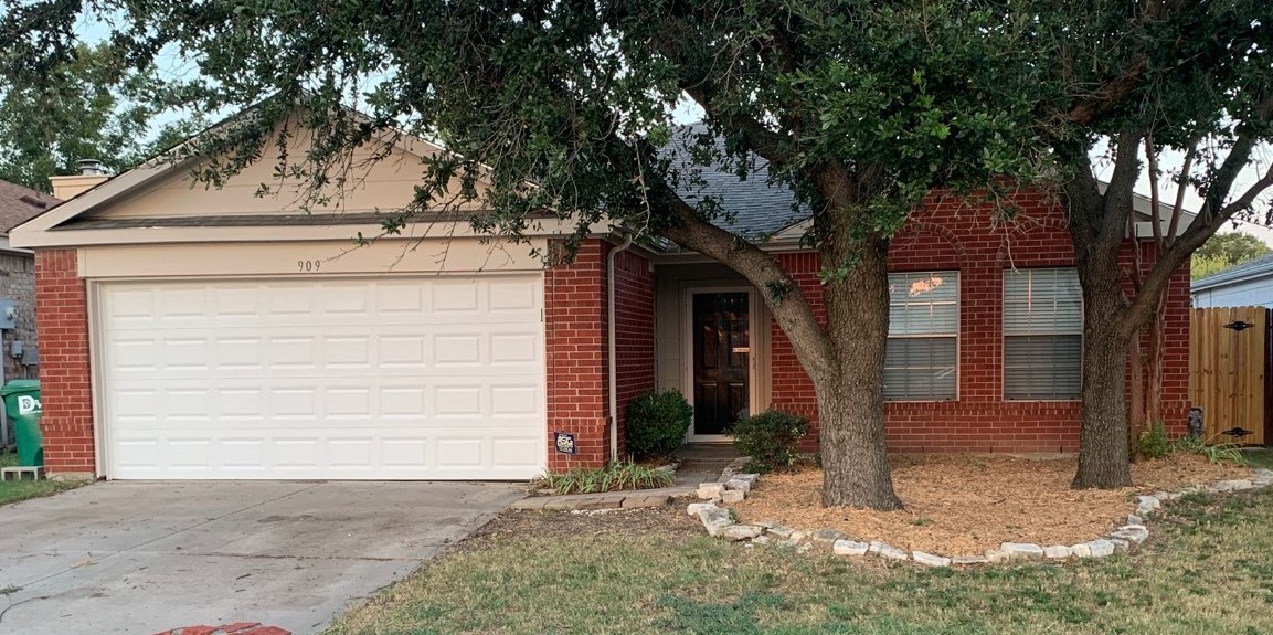 909 Springcreek Drive Denton TX 76210