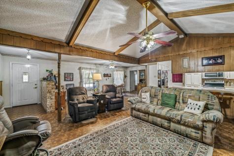 6923 Fm 1504 Edgewood TX 75117