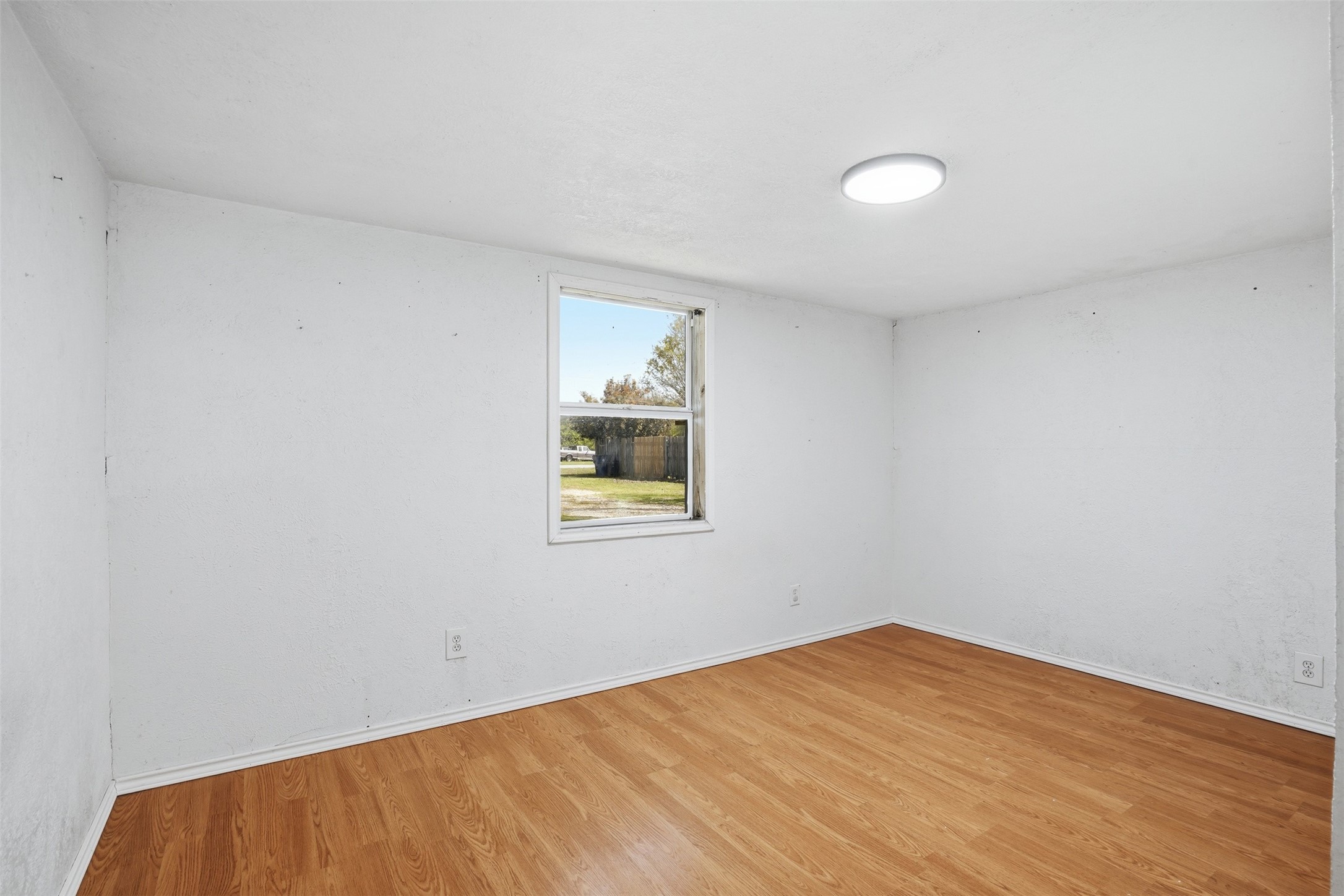 556 Ox-bow Court Burleson TX 76028