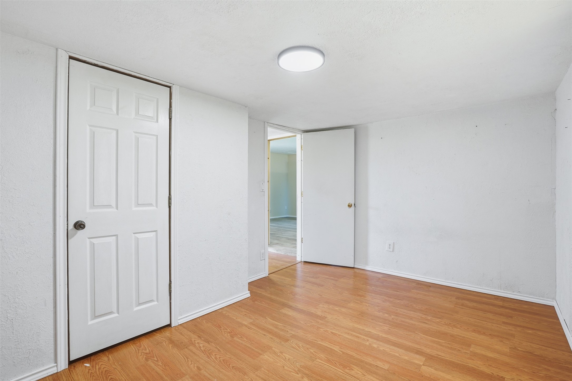 556 Ox-bow Court Burleson TX 76028