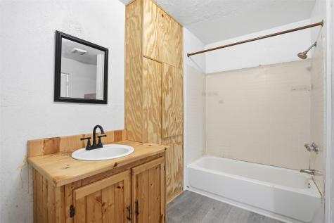 556 Ox-bow Court Burleson TX 76028