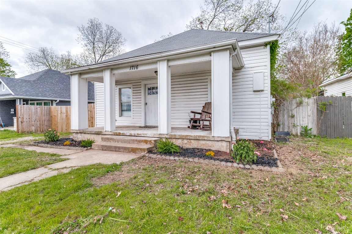 1716 S Montgomery Street Sherman TX 75090