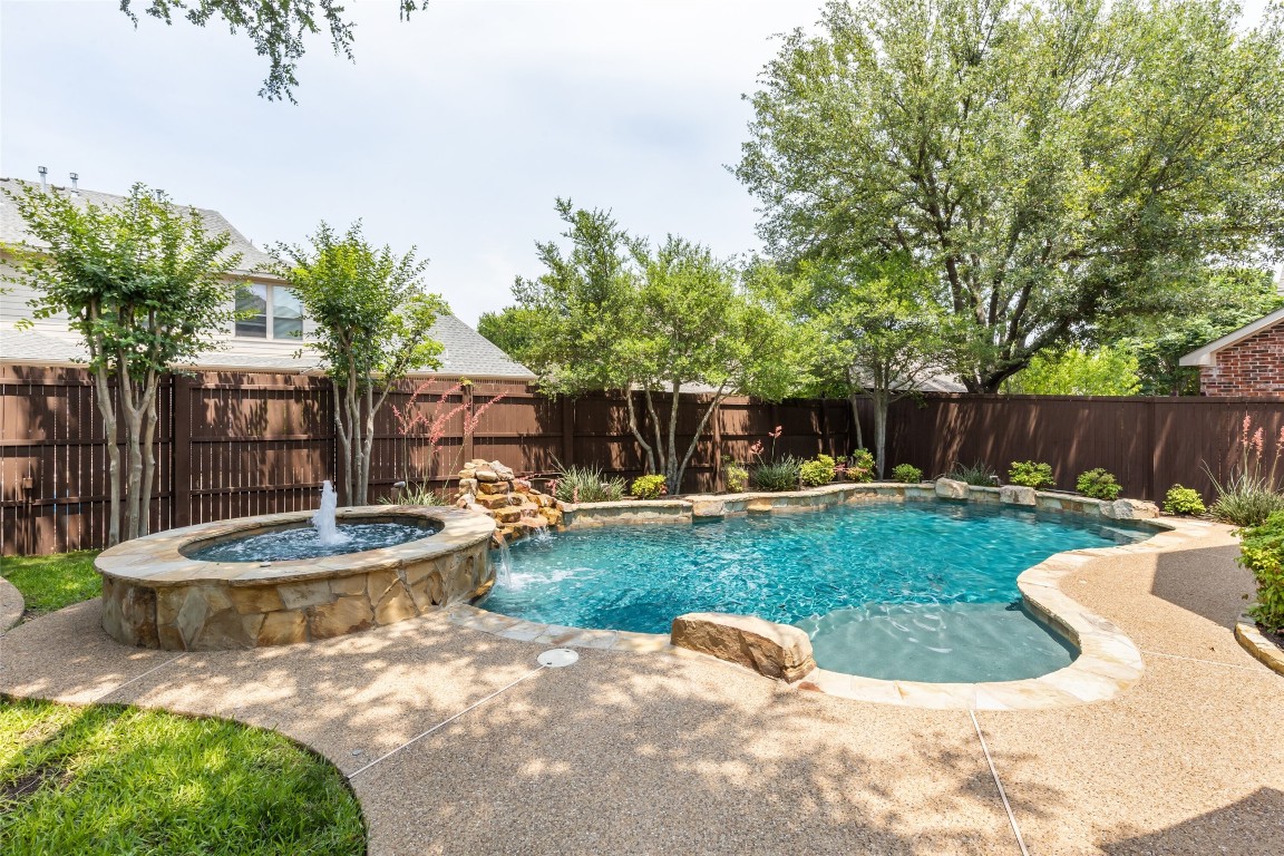 211 High Point Drive Murphy TX 75094