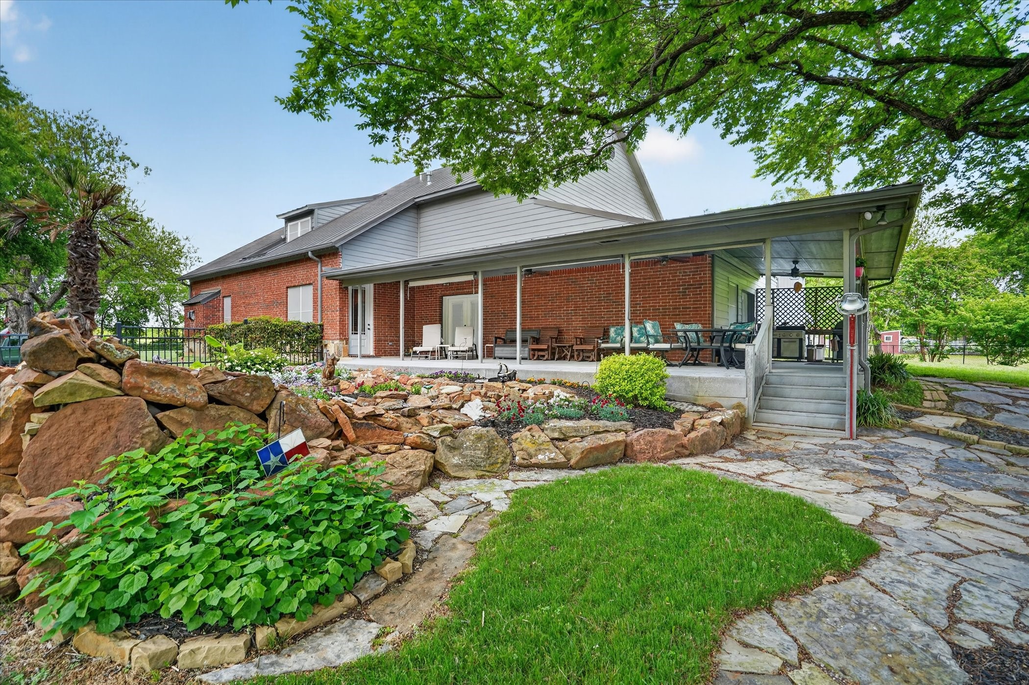 1290 Fox Lane Burleson TX 76028