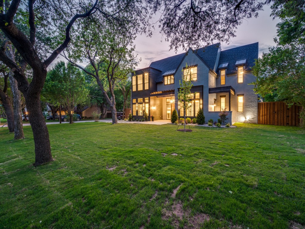9317 Redondo Drive Dallas TX 75218