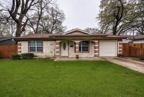 4336 Kings Circle N Fort Worth TX 76111