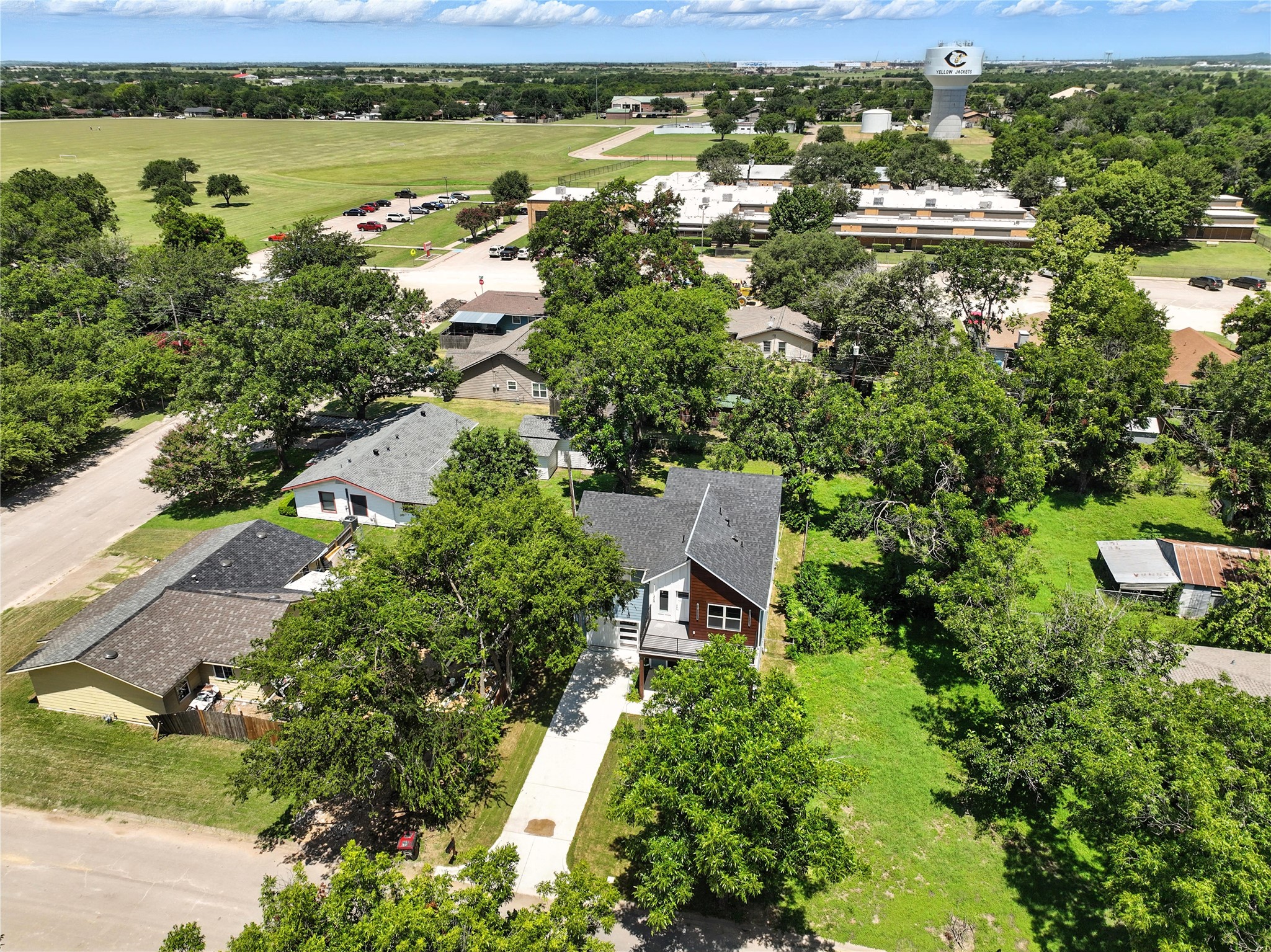 810 Euclid Street Cleburne TX 76033