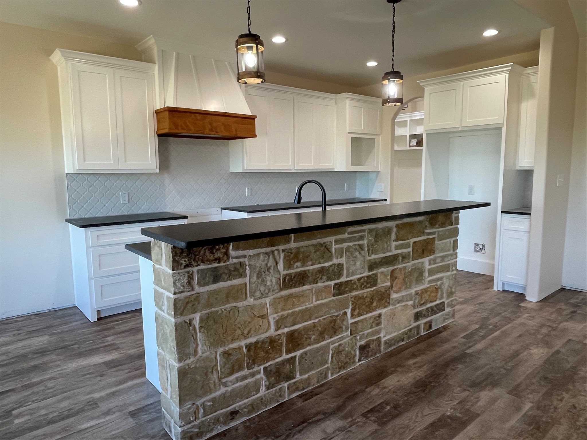 405 Austin Lane Callisburg TX 76240