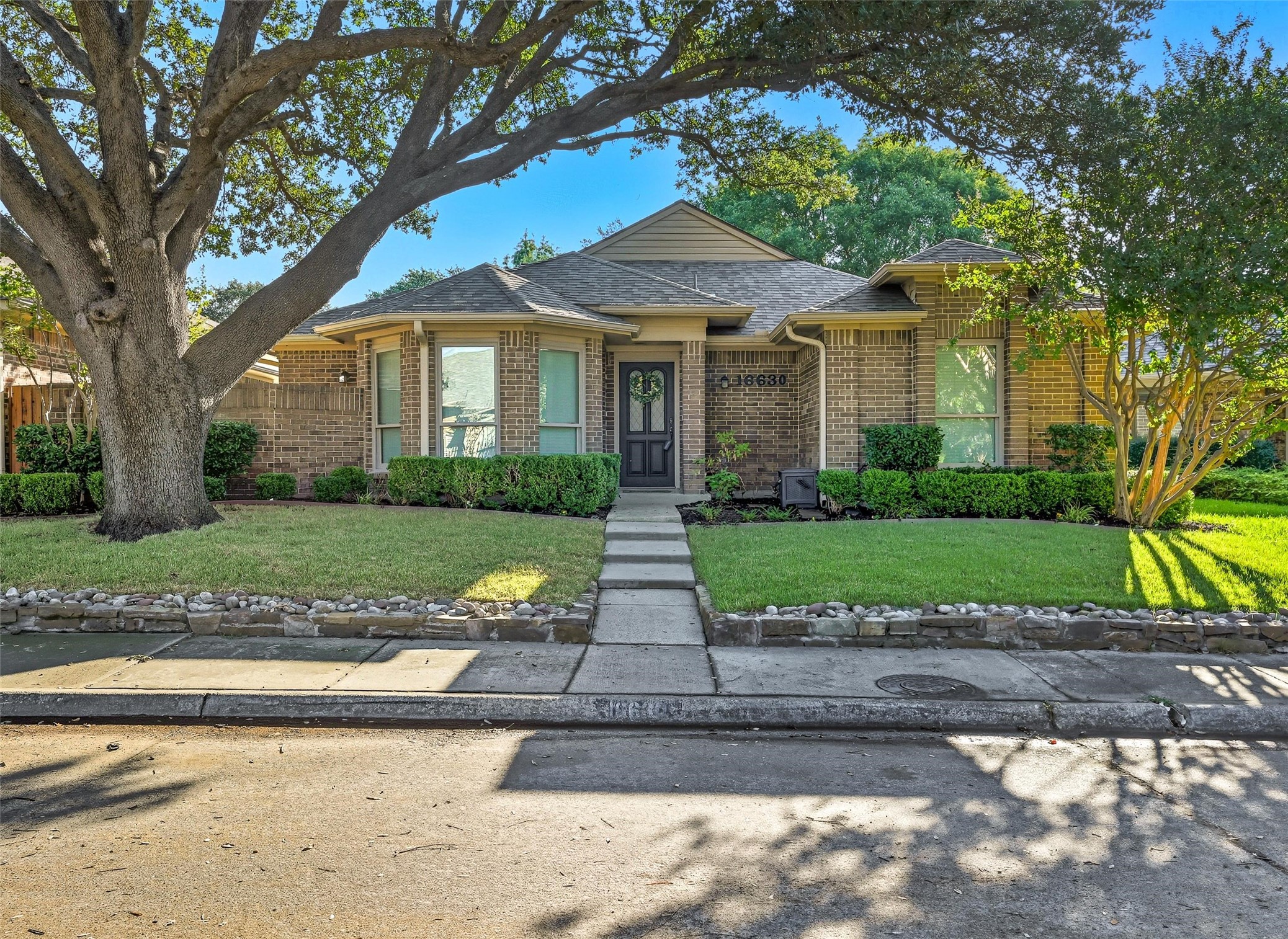 16630 Cleary Circle Dallas TX 75248