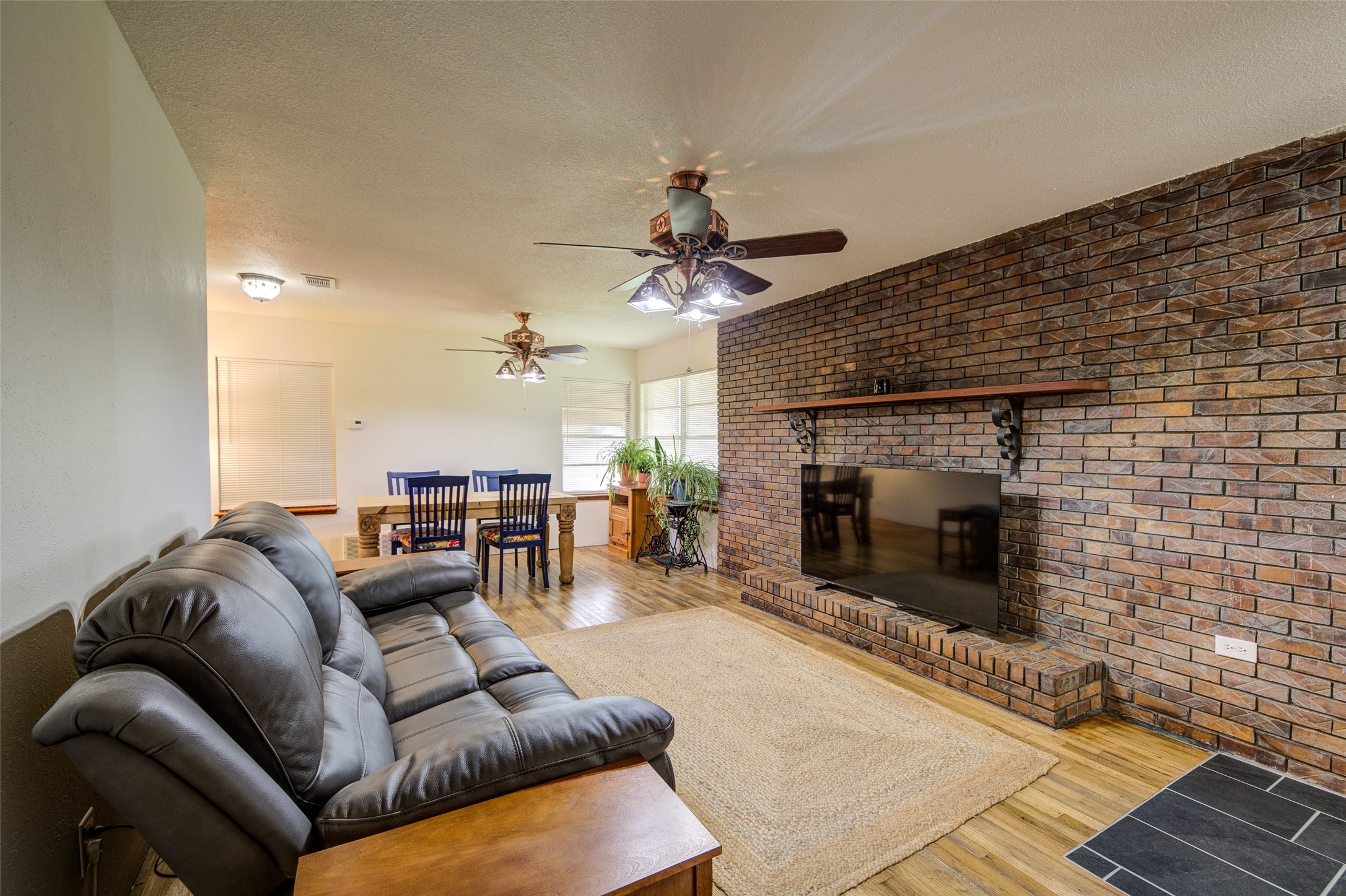 716 County Road 4757 Boyd TX 76023