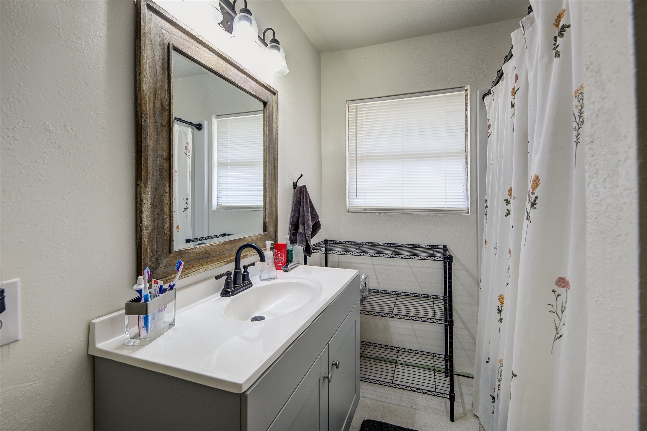 716 County Road 4757 Boyd TX 76023
