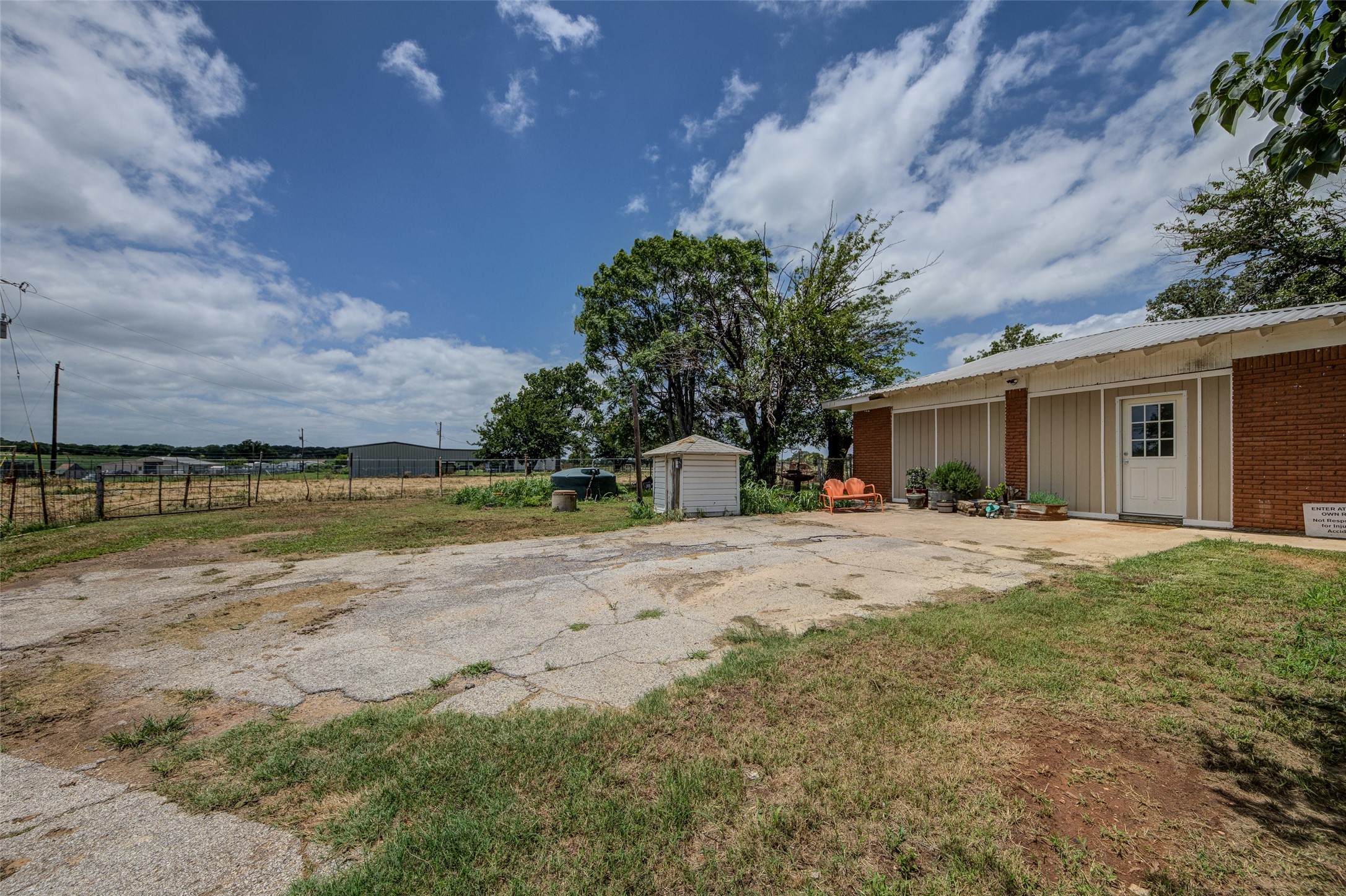 716 County Road 4757 Boyd TX 76023