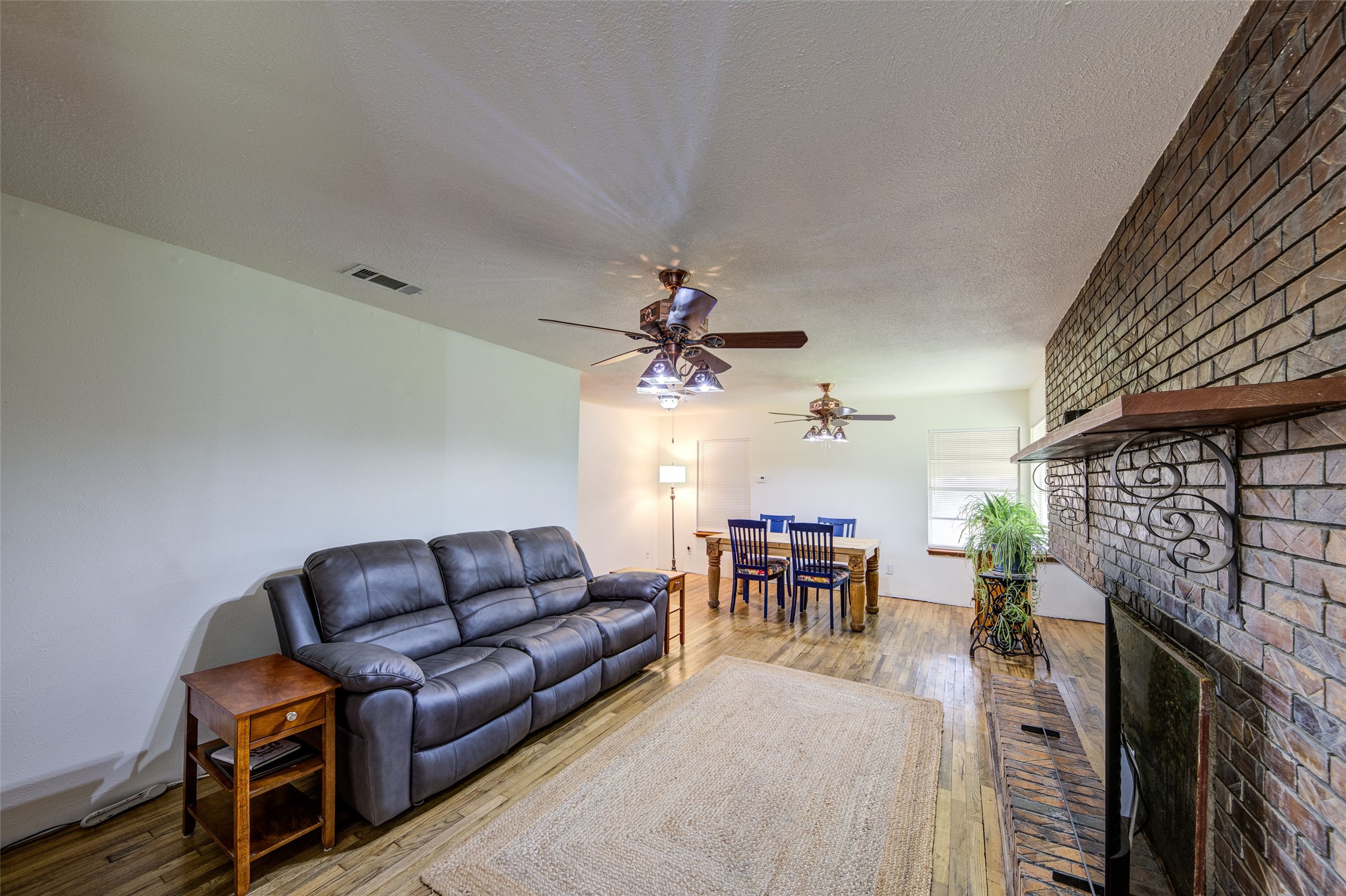 716 County Road 4757 Boyd TX 76023