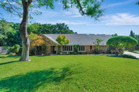 2302 Axminster Court Grand Prairie TX 75050