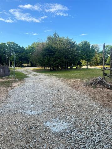 1327 County Road 3702 Quinlan TX 75474