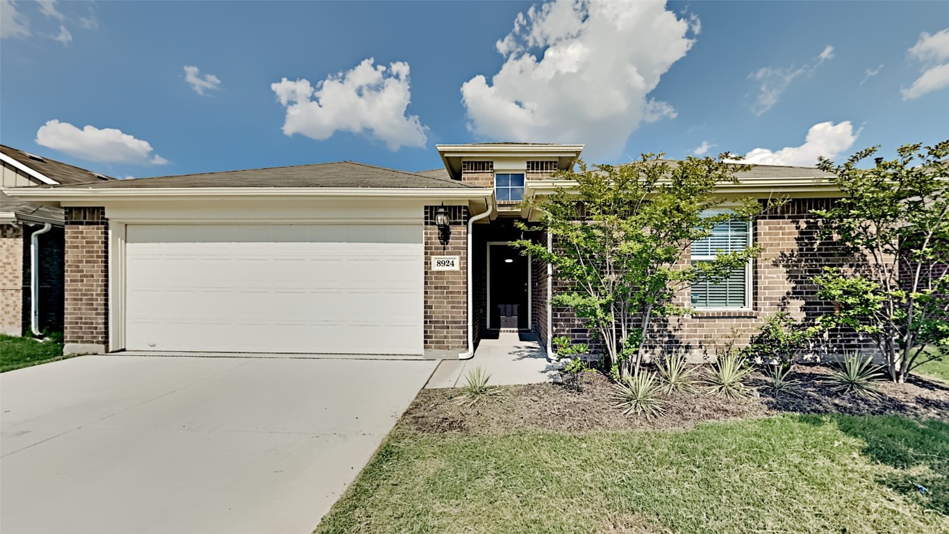 8924 Finn Lane Fort Worth TX 76131