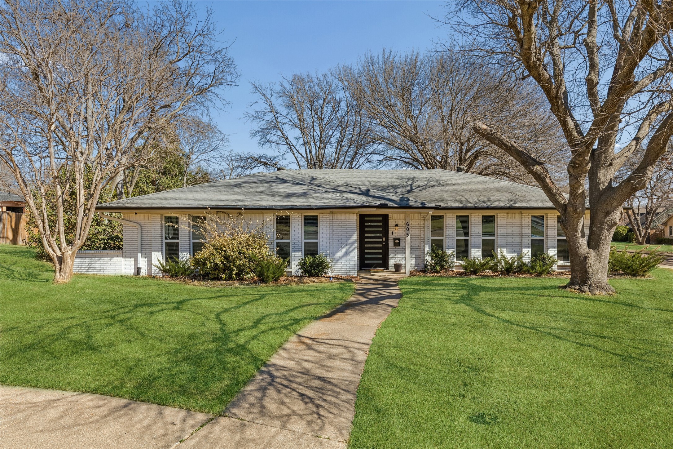 605 Meadow Heath Circle Dallas TX 75232