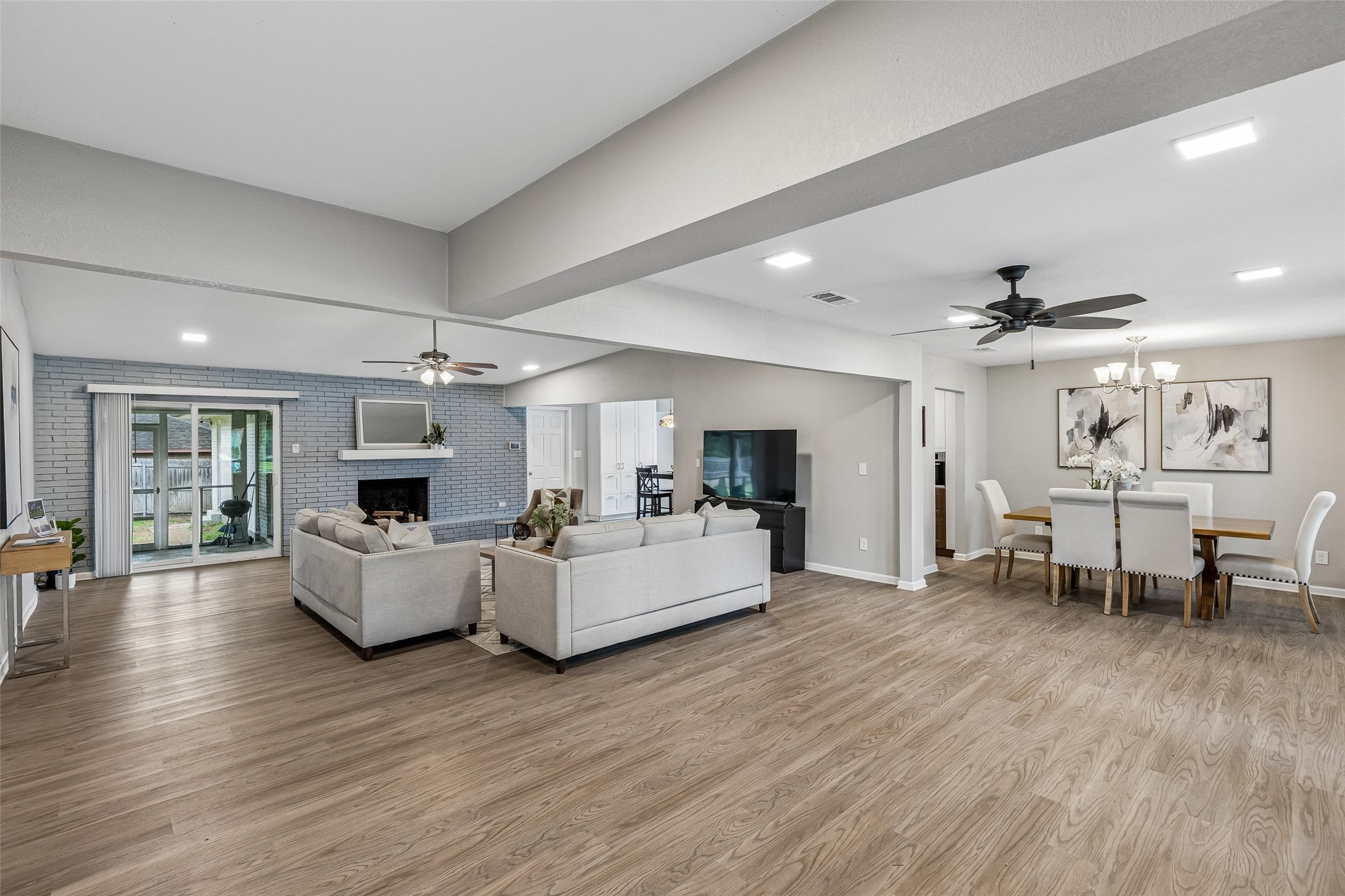 605 Meadow Heath Circle Dallas TX 75232