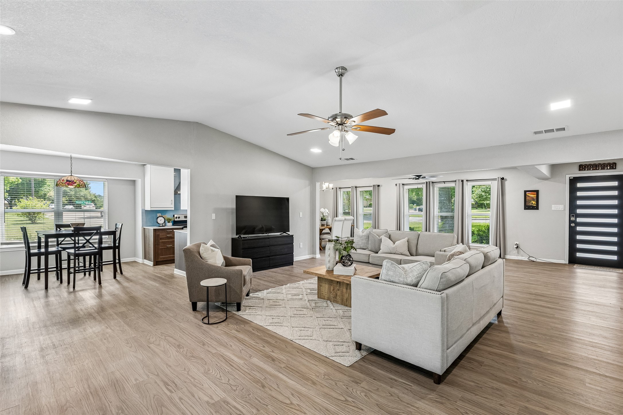 605 Meadow Heath Circle Dallas TX 75232