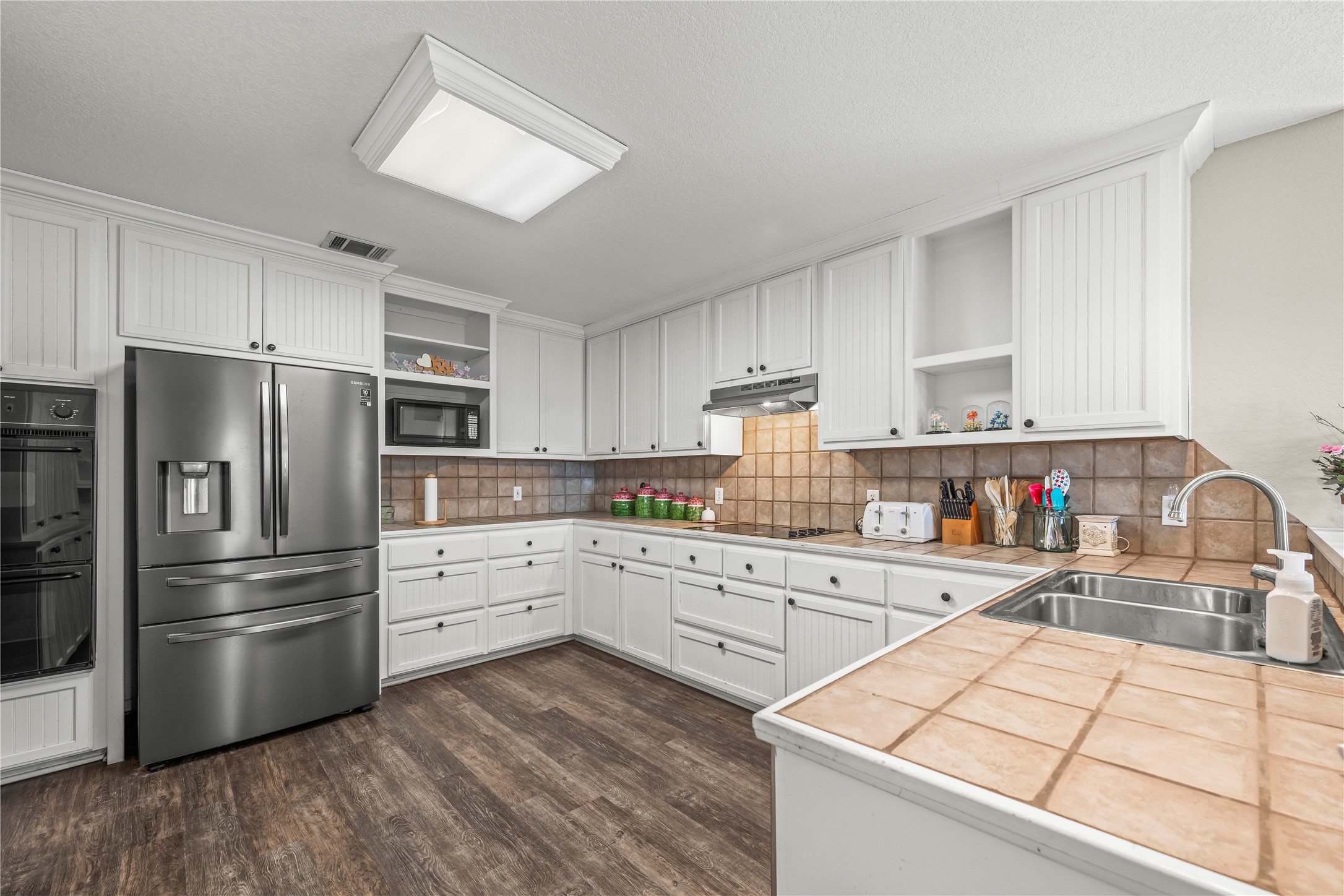 314 Jackson Heights Lorena TX 76655