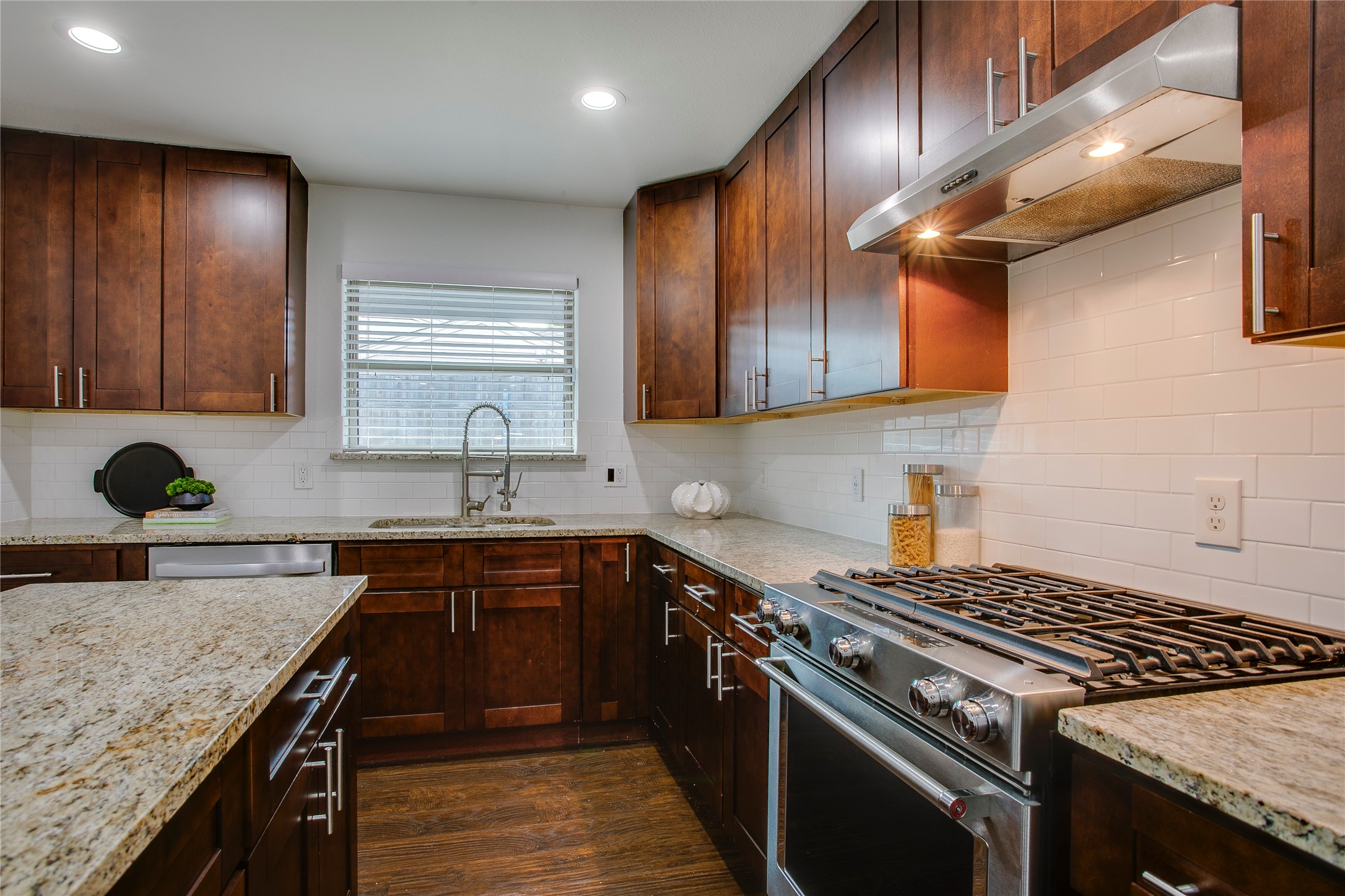 6207 Royal Lane Dallas TX 75230