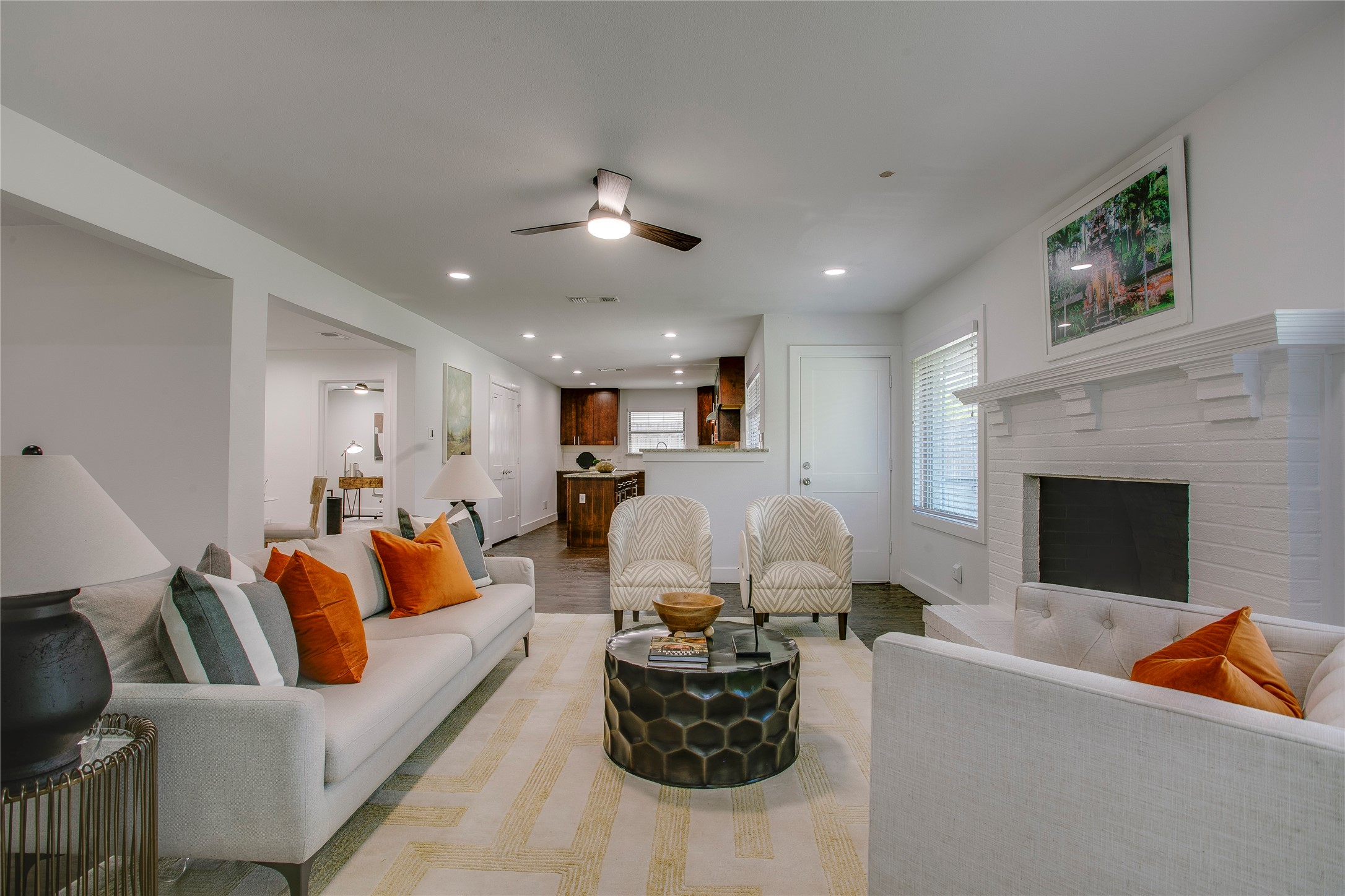6207 Royal Lane Dallas TX 75230