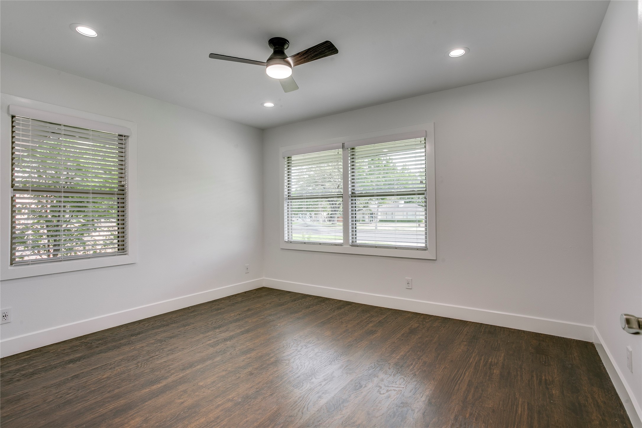 6207 Royal Lane Dallas TX 75230