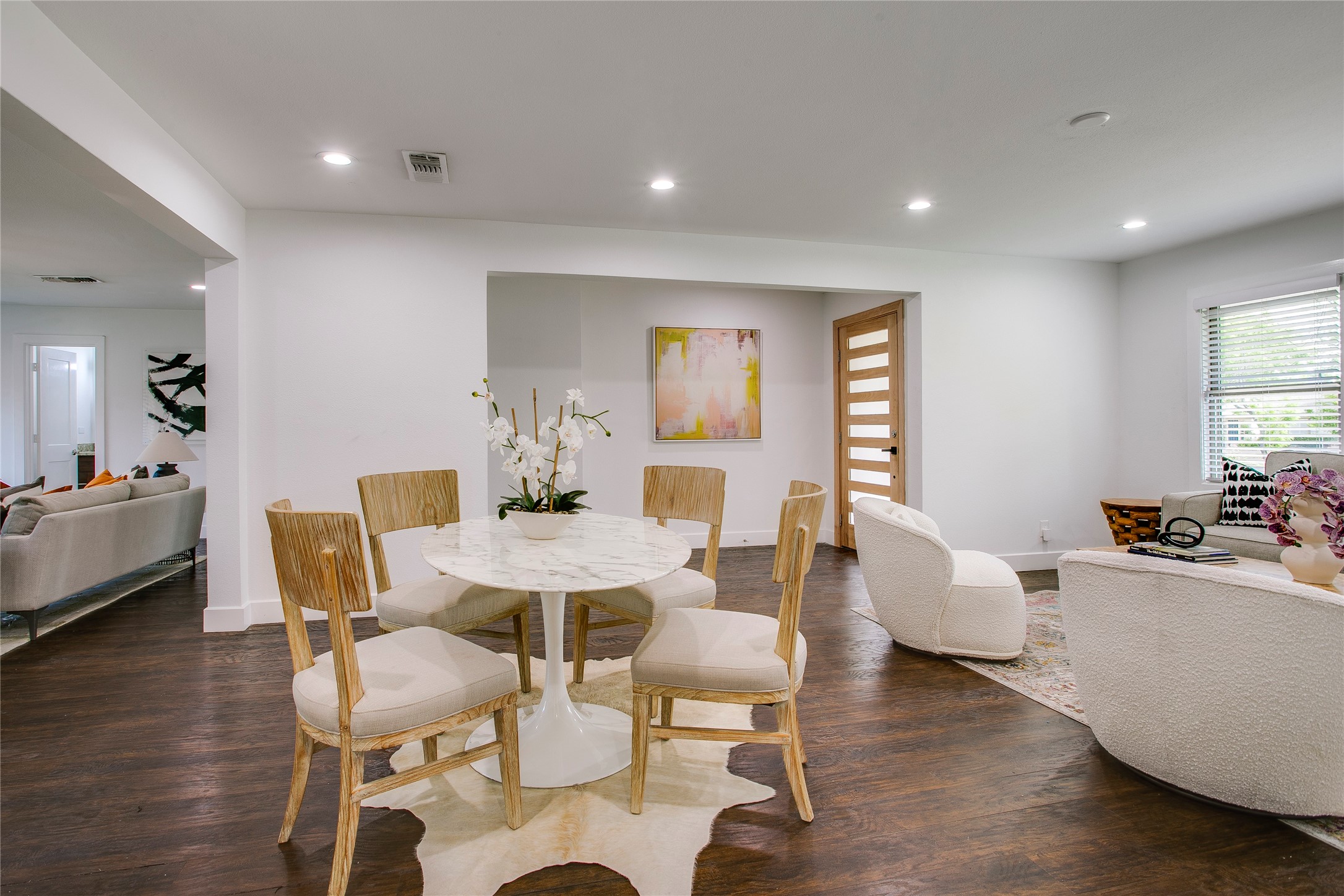 6207 Royal Lane Dallas TX 75230