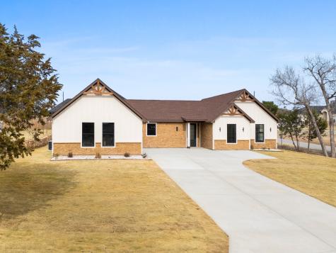 1101 Ajo Court Granbury TX 76048