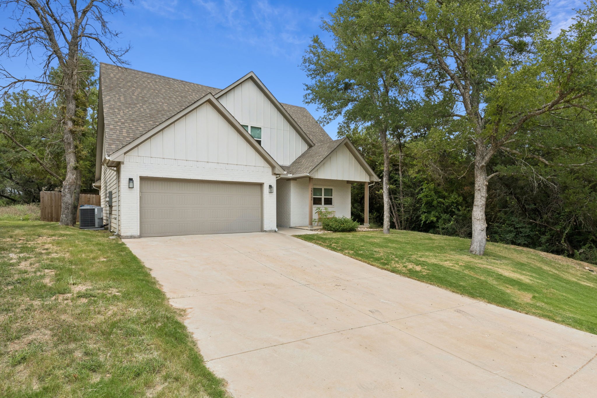 2212 Navasota Street Granbury TX 76048