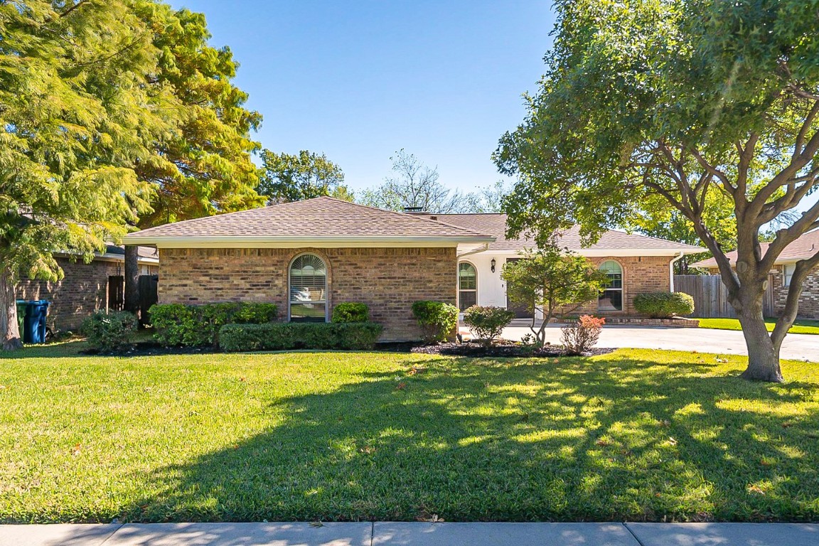 2124 Southmoor Drive Carrollton TX 75006
