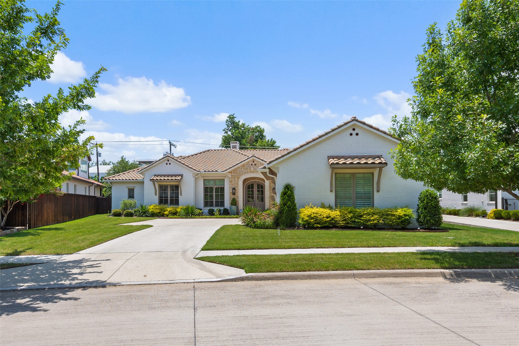 132 Pineland Place Fort Worth TX 76114
