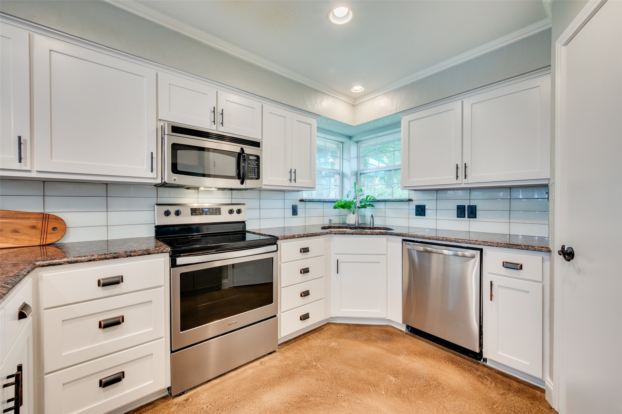 4704 N Meadow Ridge Circle Mckinney TX 75072