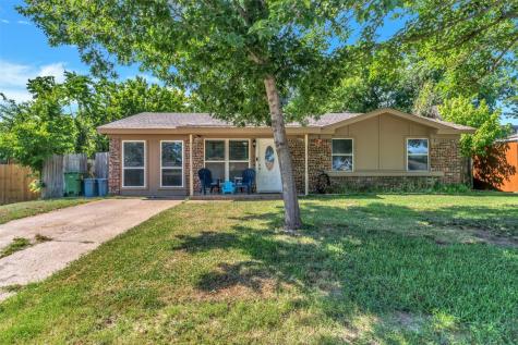 704 Oak Drive Hurst TX 76053