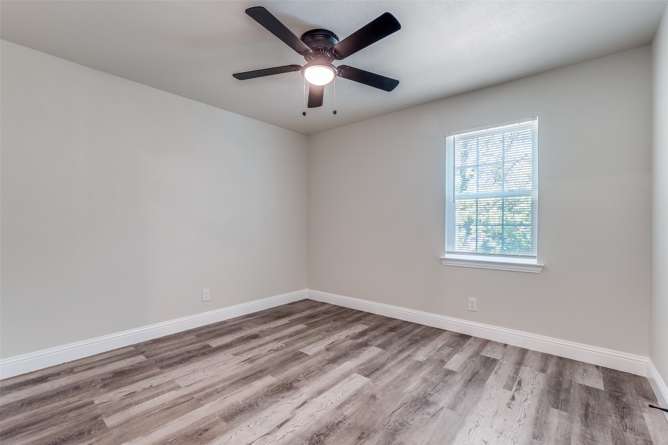 6352 Latta Street Dallas TX 75227