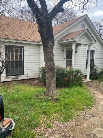 1000 Merritt Street River Oaks TX 76114