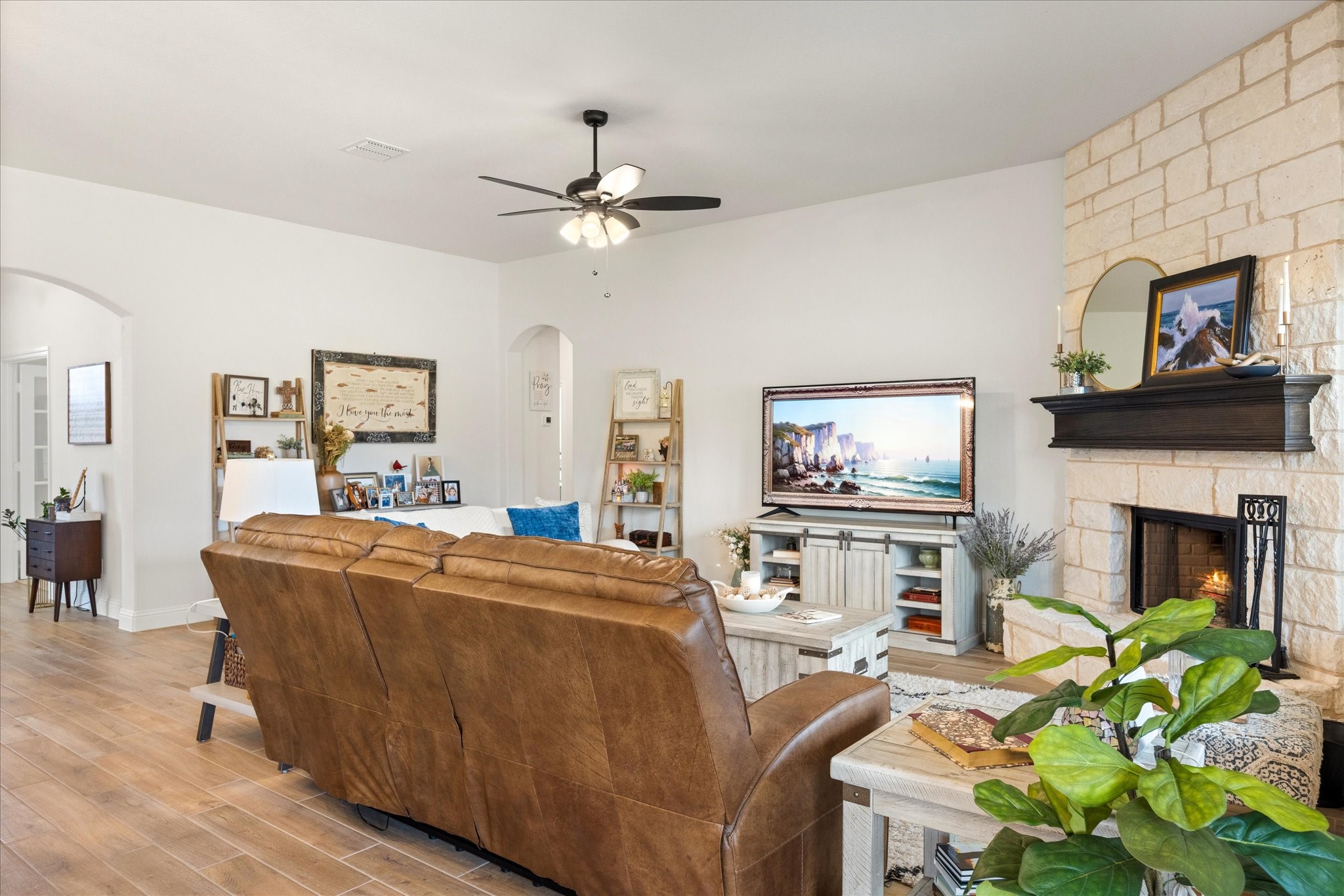 3165 Ferry Boat Lane Granbury TX 76049