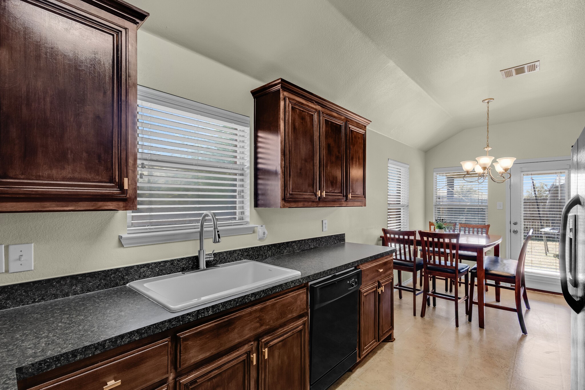 120 Indian Creek Anna TX 75409