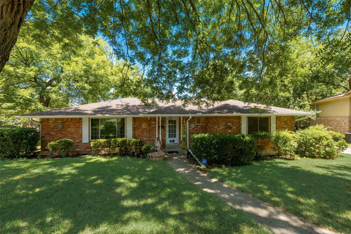 961 Wolf Creek Trail Dallas TX 75232