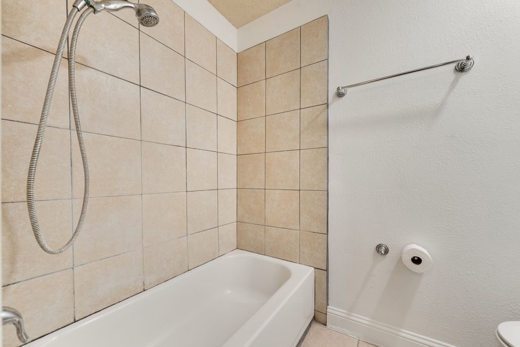 2312 Ember Lee Drive Garland TX 75040