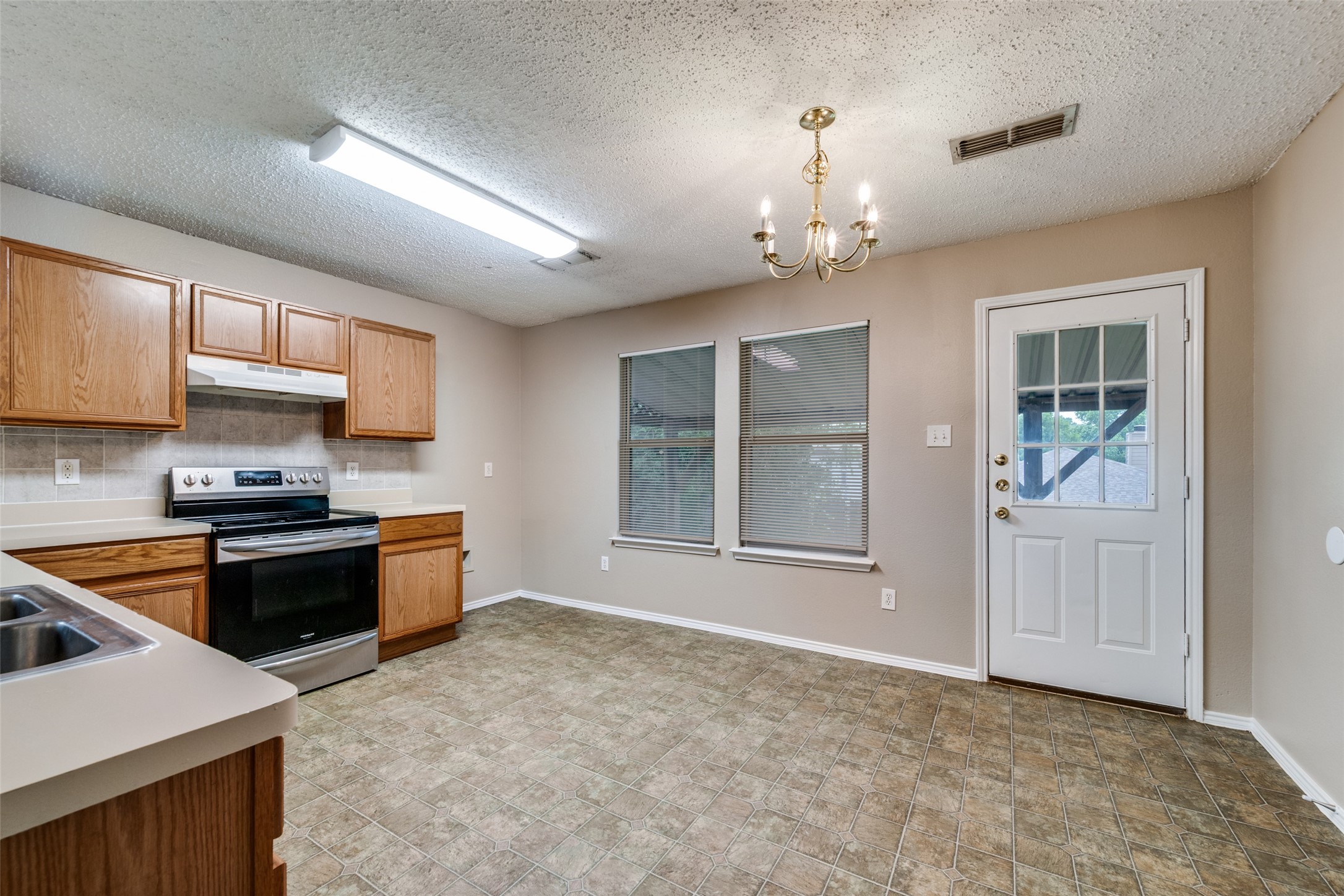 7940 Hidden Brook Drive Fort Worth TX 76120