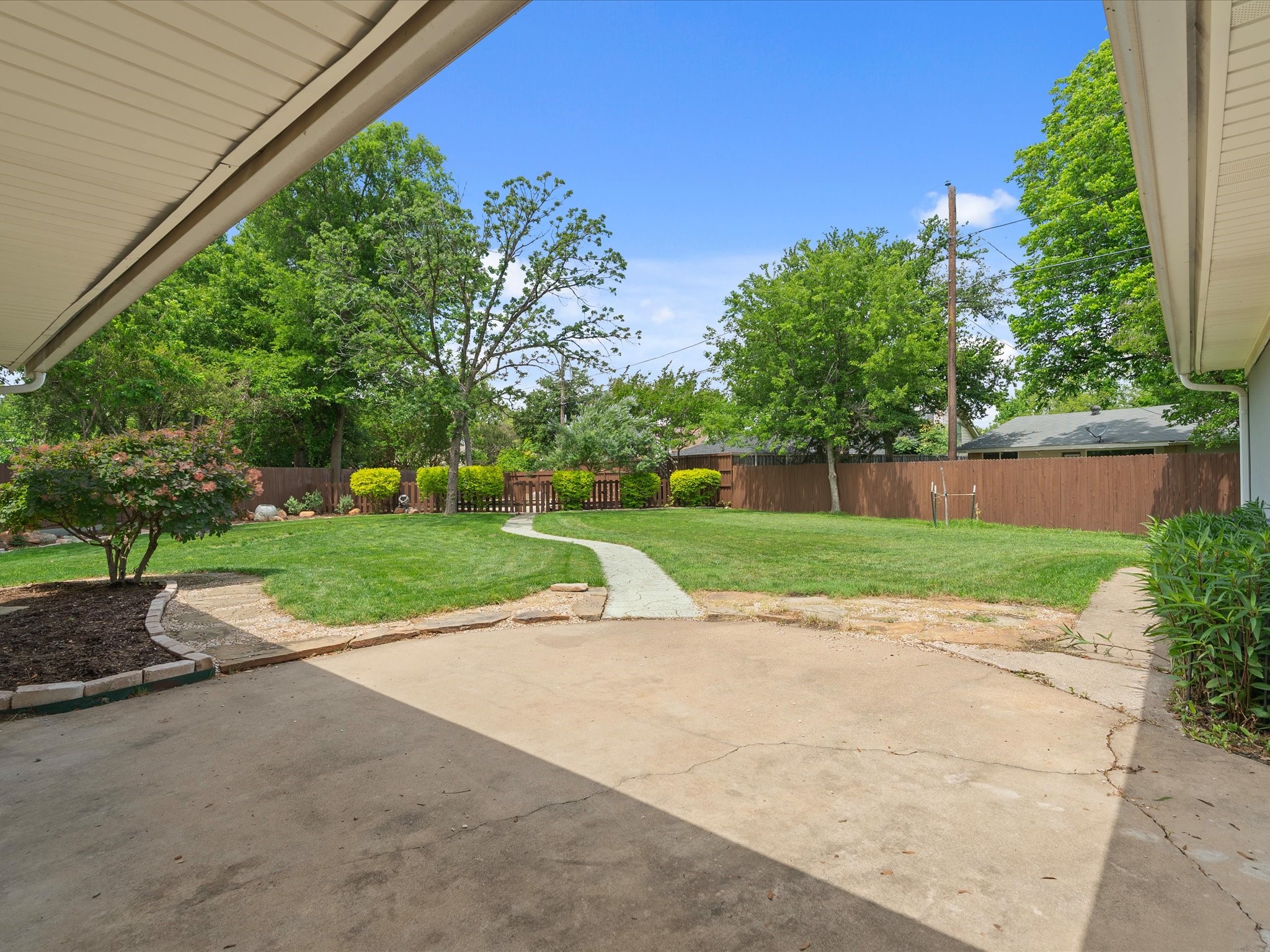 1109 Hadrian Court Irving TX 75062