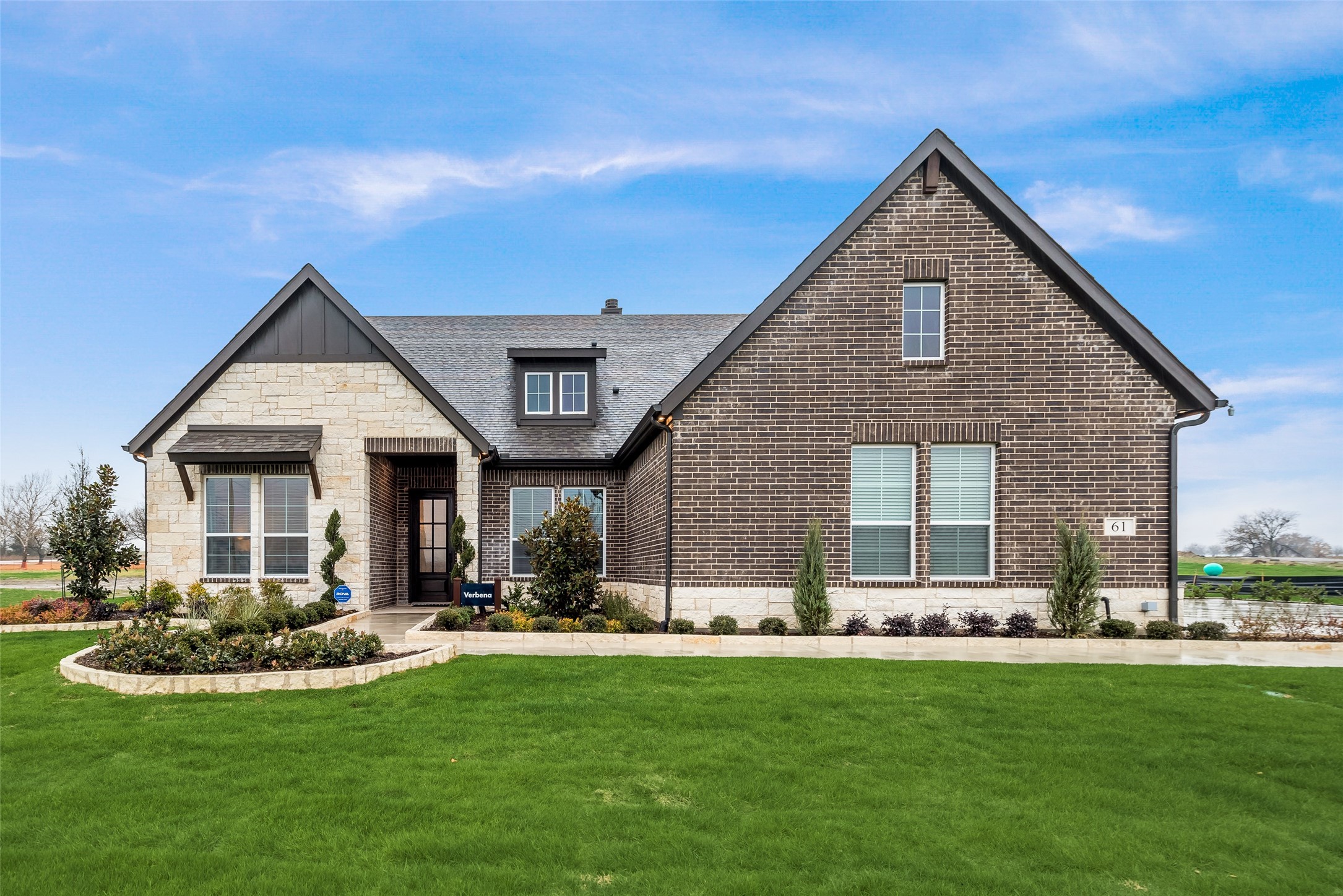 61 Roosevelt Lane Valley View TX 76272