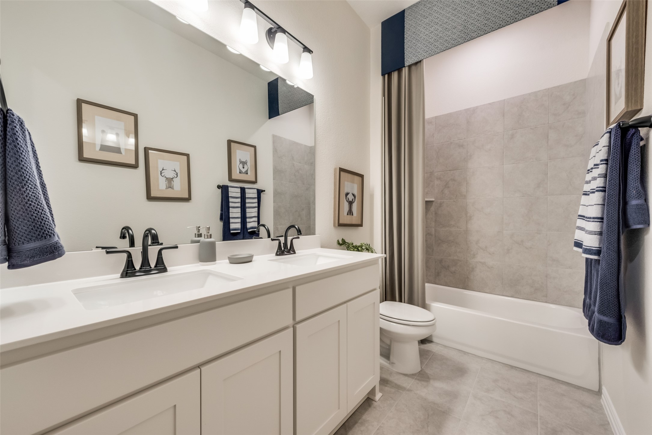 61 Roosevelt Lane Valley View TX 76272