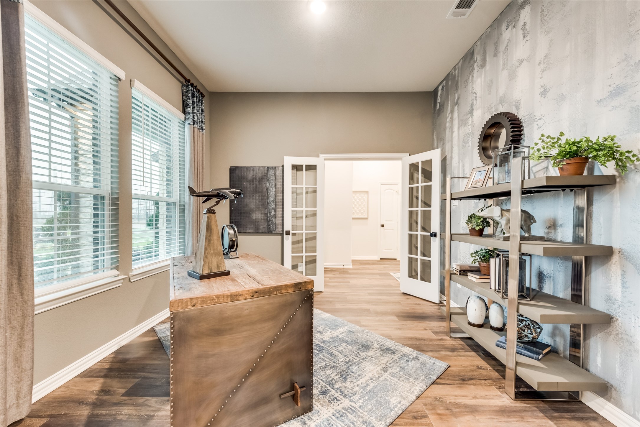 61 Roosevelt Lane Valley View TX 76272