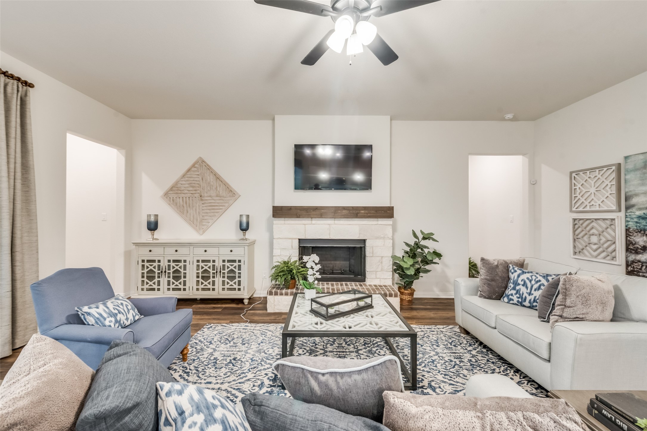61 Roosevelt Lane Valley View TX 76272