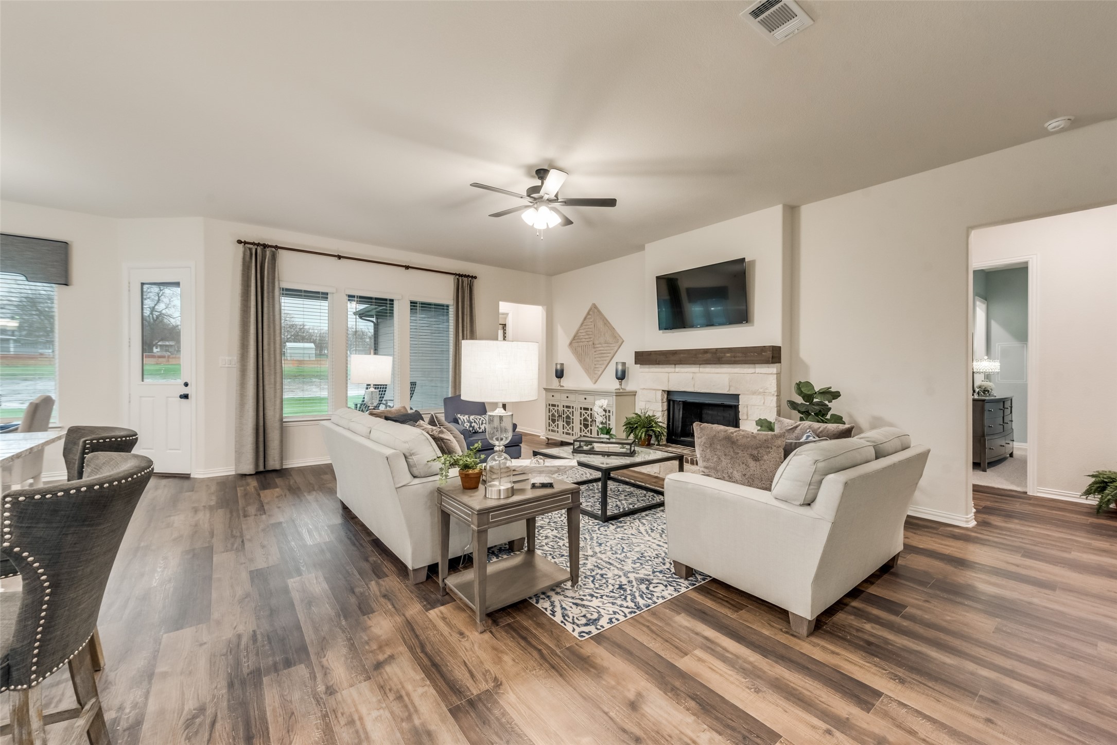 61 Roosevelt Lane Valley View TX 76272