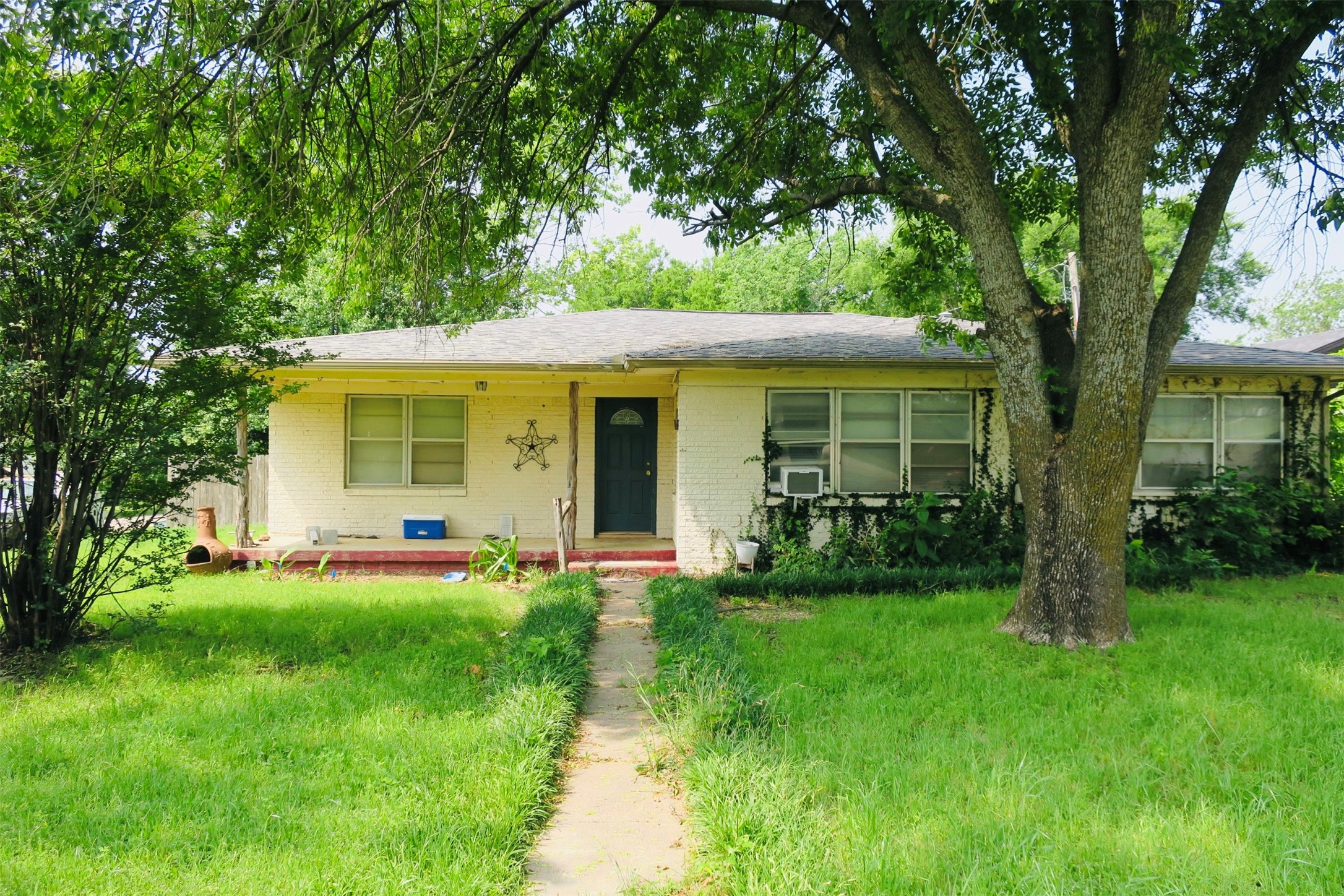 1689 N Highway 81 N Bowie TX 76230