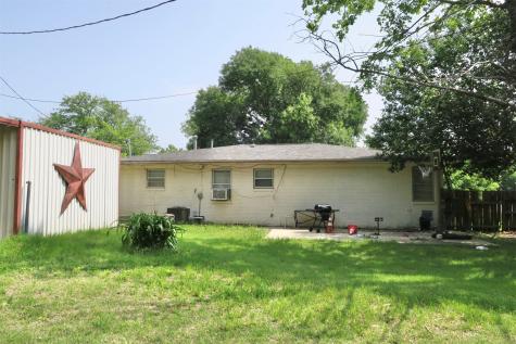 1689 N Highway 81 N Bowie TX 76230