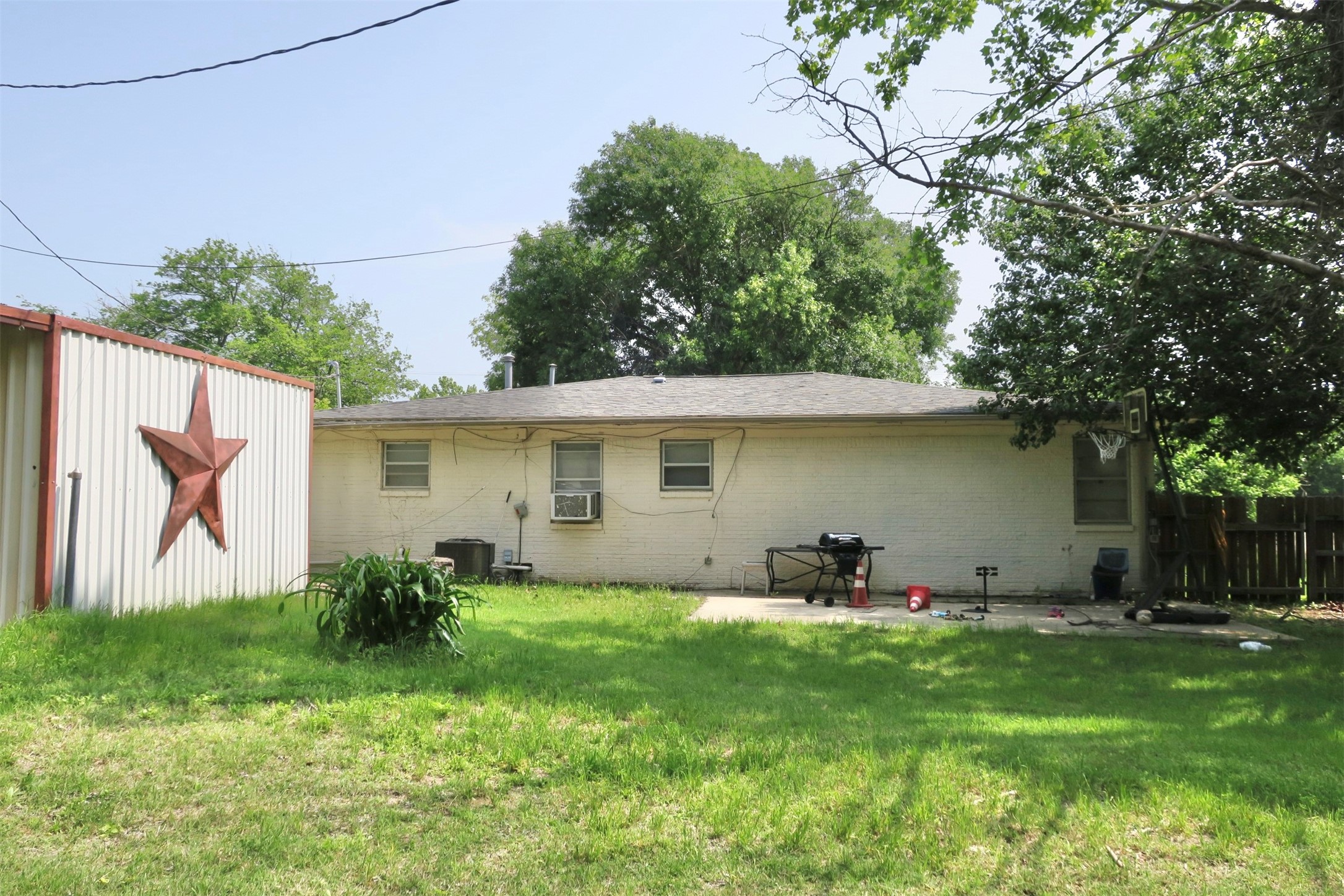 1689 N Highway 81 N Bowie TX 76230